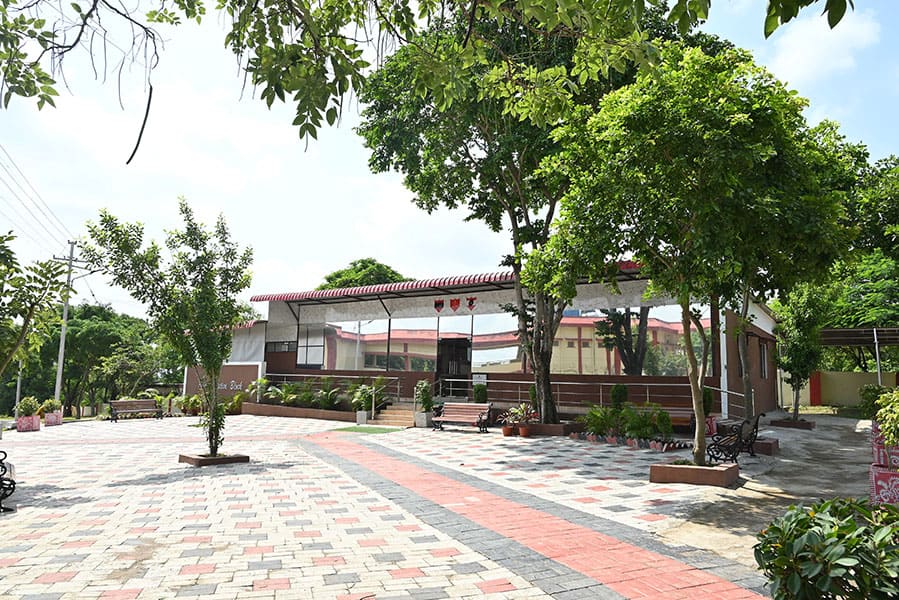 Army School Facilities