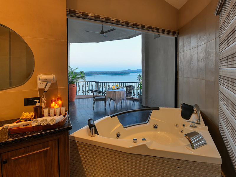 lakeview cottages - Narwar Lakefront