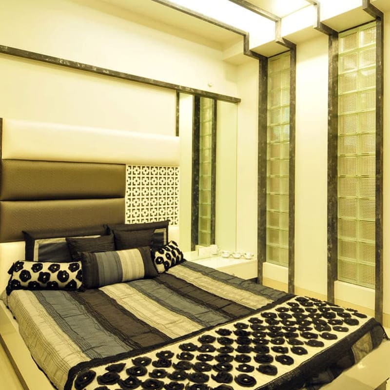 APARTMENTS & PENTHOUSES