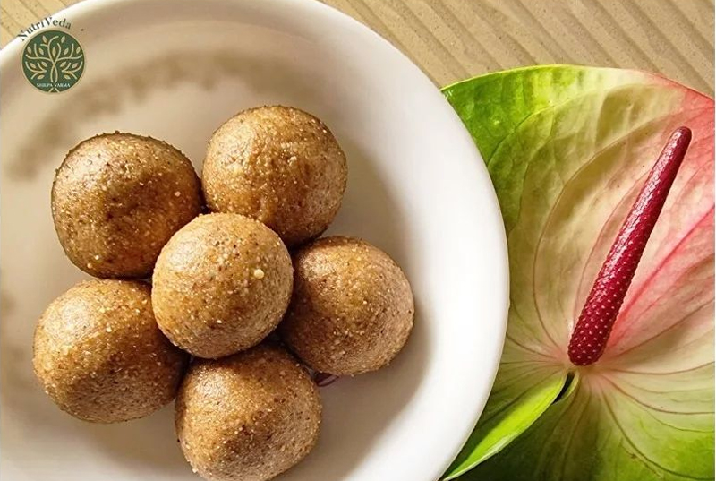 Methi Gond Ladoo